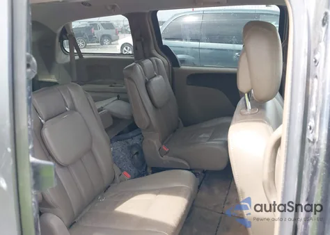 2012 Chrysler Town & Country Touring from USA, damaged, VIN 2C4RC1BG8CR189120